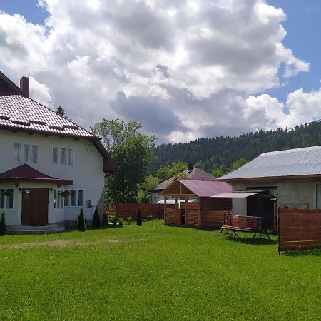 Casa Moldovita Bagian luar foto