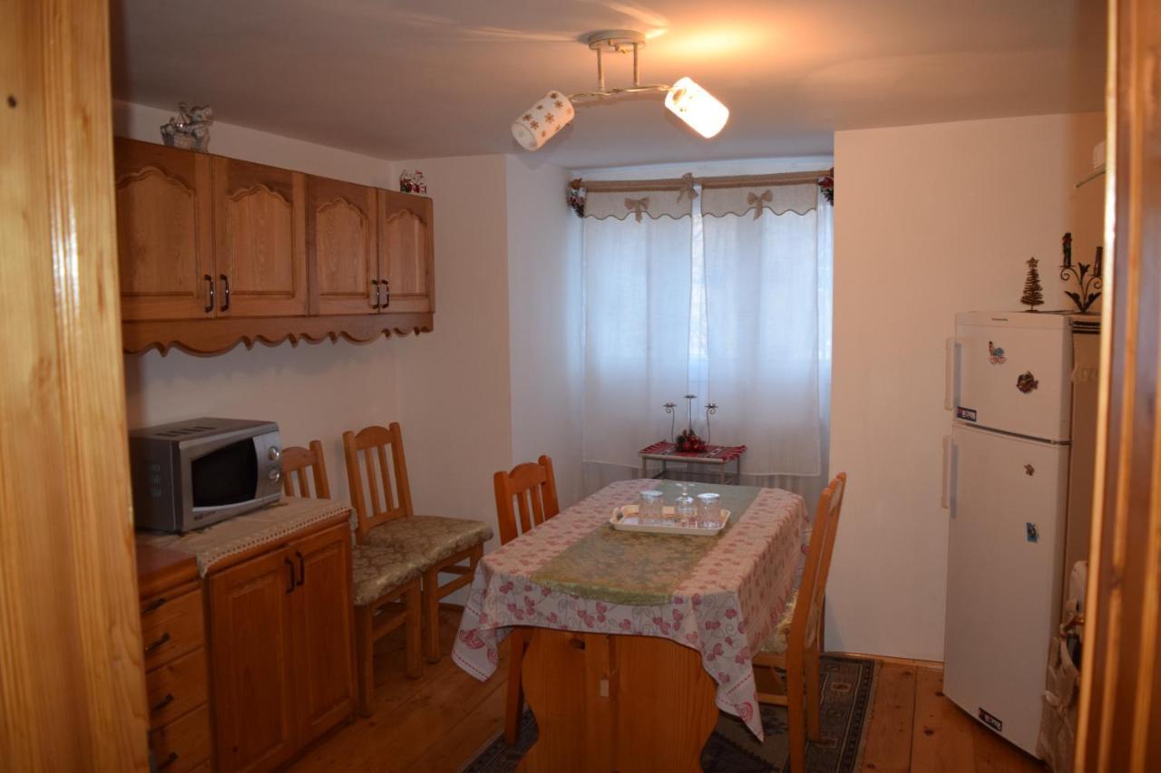 Casa Moldovita Bagian luar foto