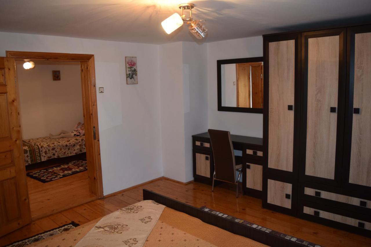 Casa Moldovita Bagian luar foto