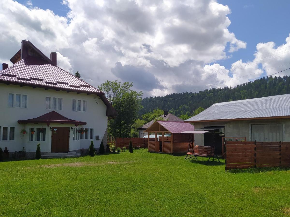 Casa Moldovita Bagian luar foto