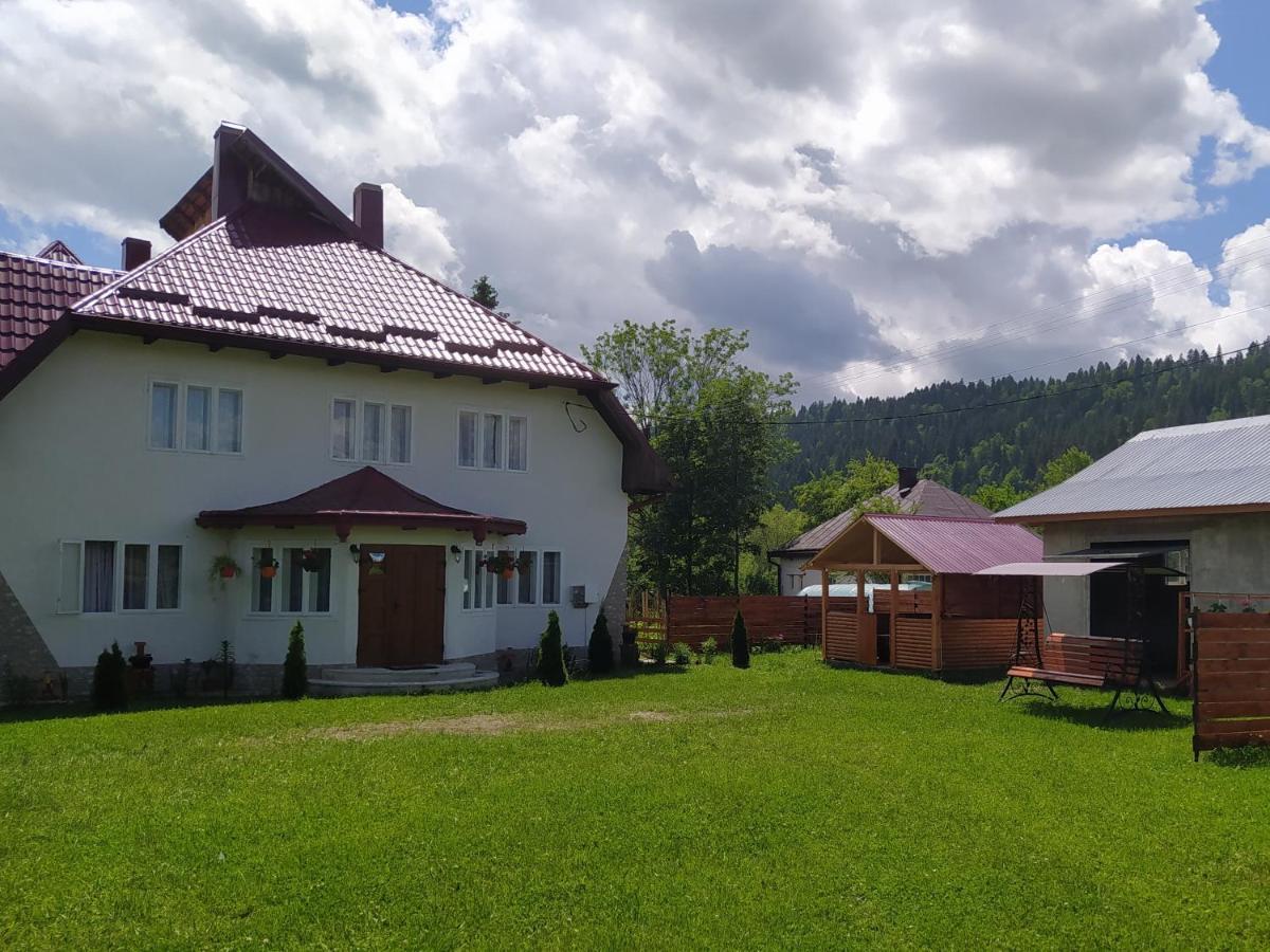 Casa Moldovita Bagian luar foto