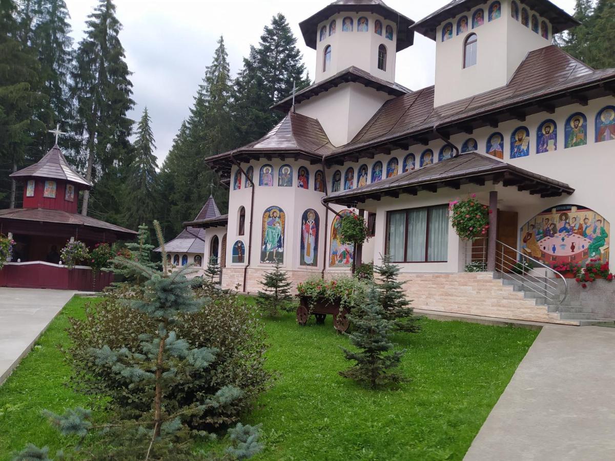 Casa Moldovita Bagian luar foto