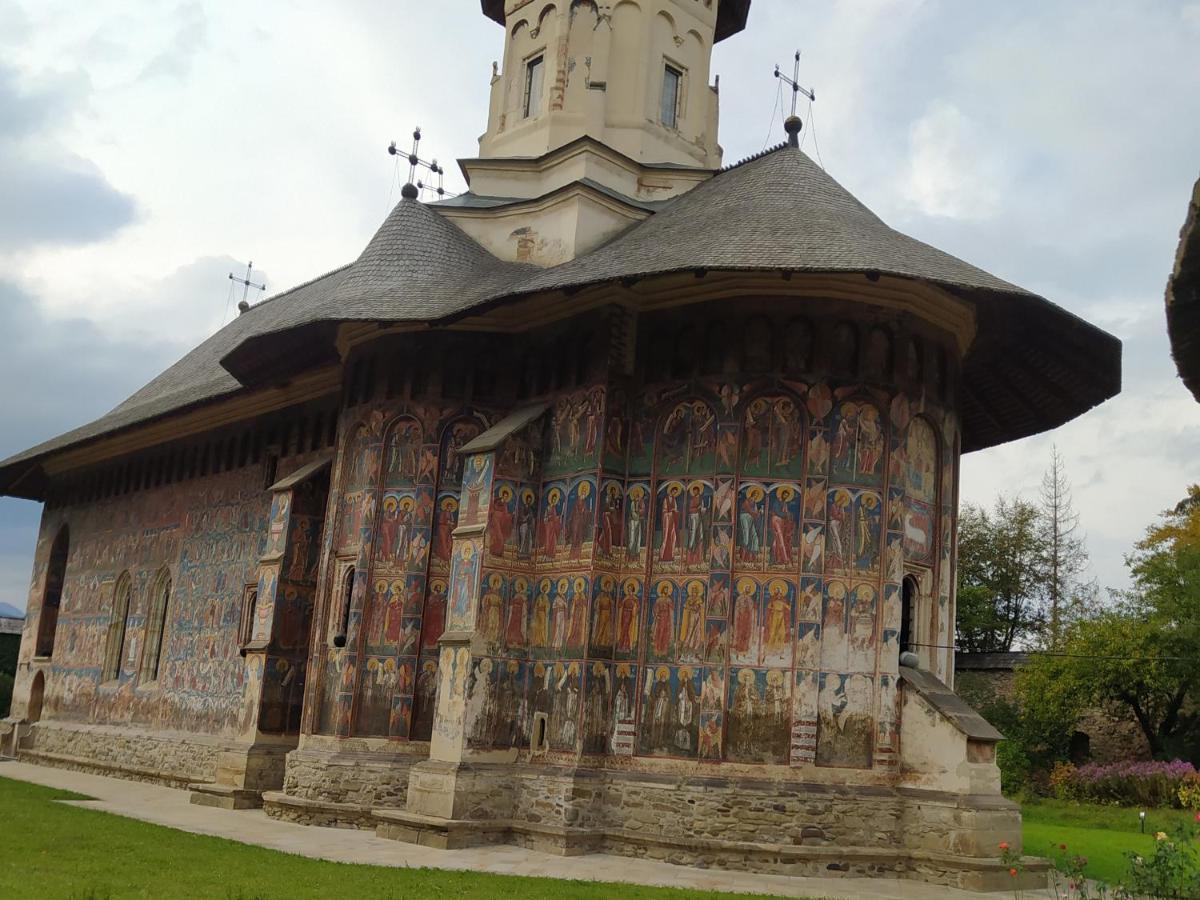 Casa Moldovita Bagian luar foto