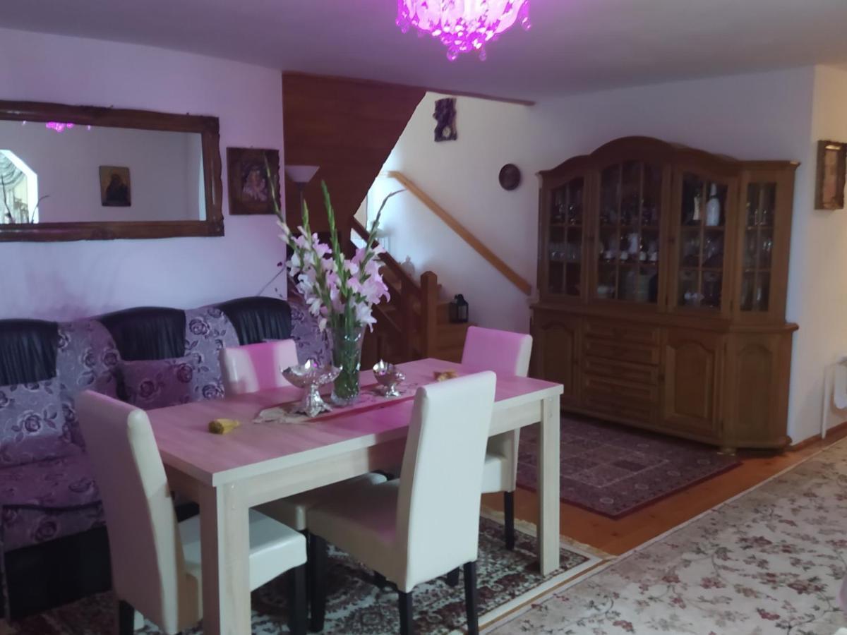 Casa Moldovita Bagian luar foto