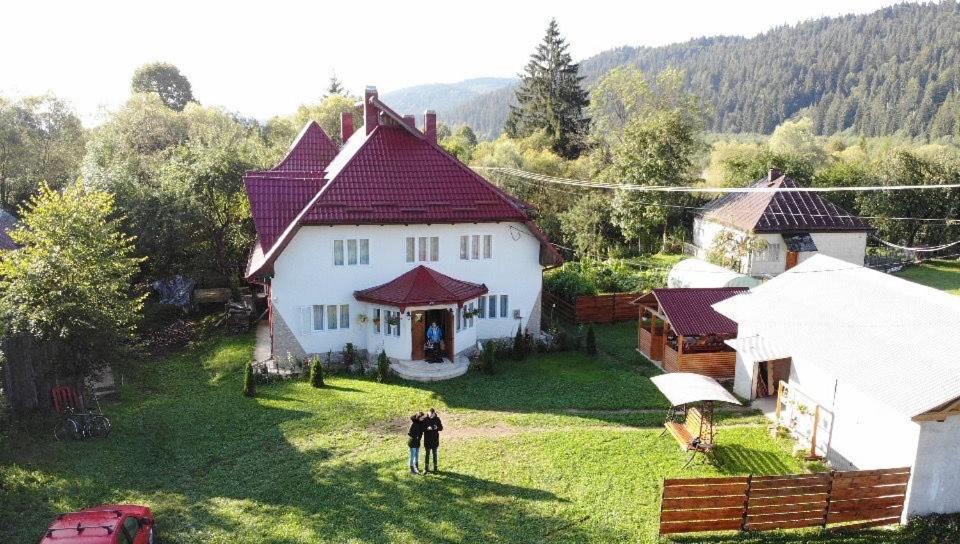 Casa Moldovita Bagian luar foto